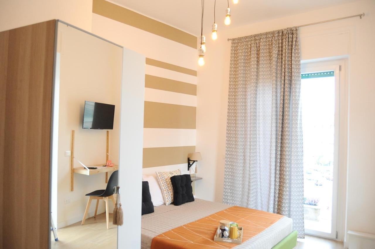 The Corner 180 Suite Cosenza Exterior photo